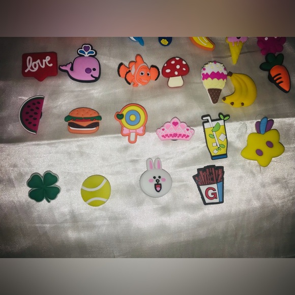 happy summer 31 pcs Cute Girls Decorative Charms ForClogs Sandals Bubble Slides - Picture 7 of 9